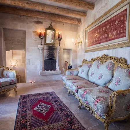 Elika Cave & فندق غوريمِيه