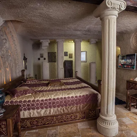 Elika Cave & فندق غوريمِيه